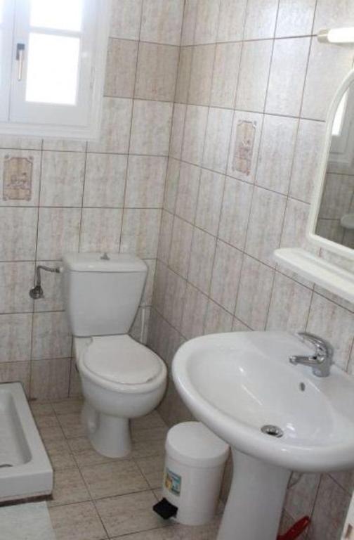 Villa Leonidas Agios Stefanos Avliotes  Rom bilde